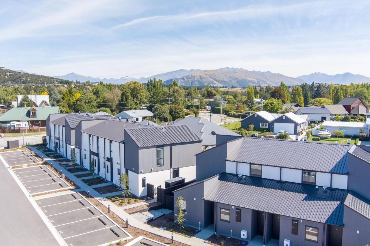 Alpine Junction Townhouse Apartments, Lodge & Hotel Wanaka Extérieur photo