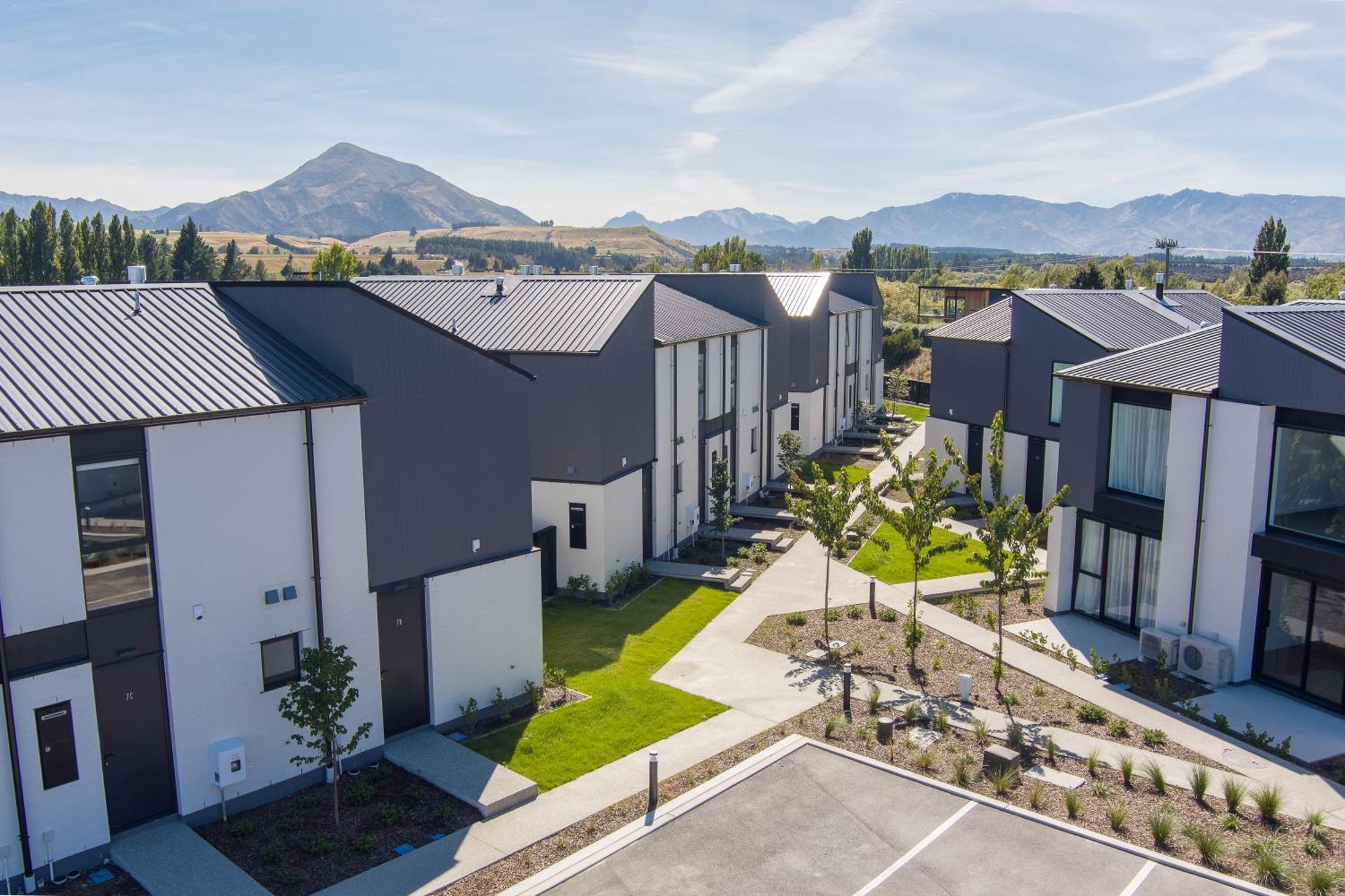 Alpine Junction Townhouse Apartments, Lodge & Hotel Wanaka Extérieur photo